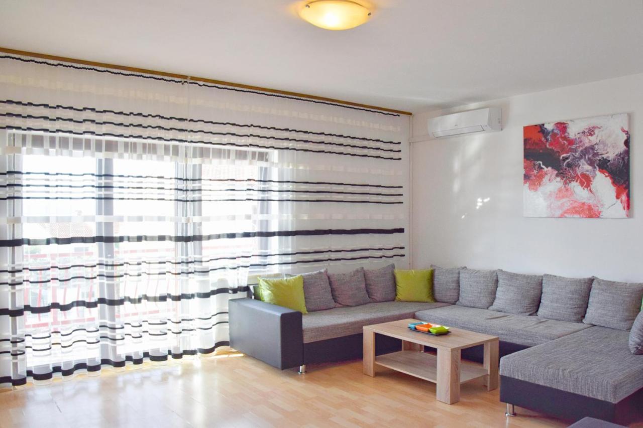 Apartments Margareta & Ena Malinska Kültér fotó